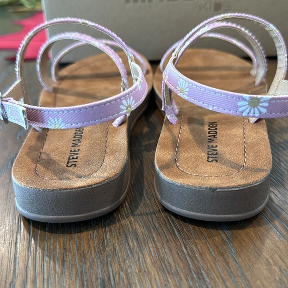 Steve Madden Kids sandals. little girl, size 2. - Picture 7 of 12
